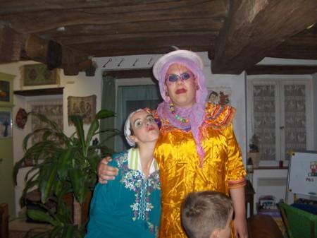 REGINE ET LA BARONNE